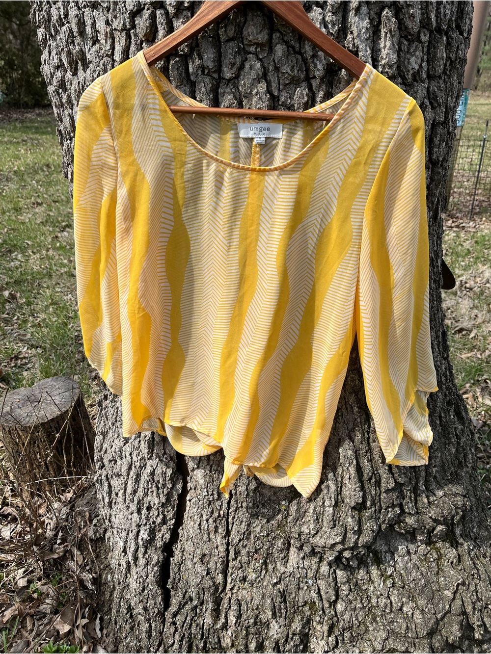 ⭐️Umgee Sheer Blouse in size S